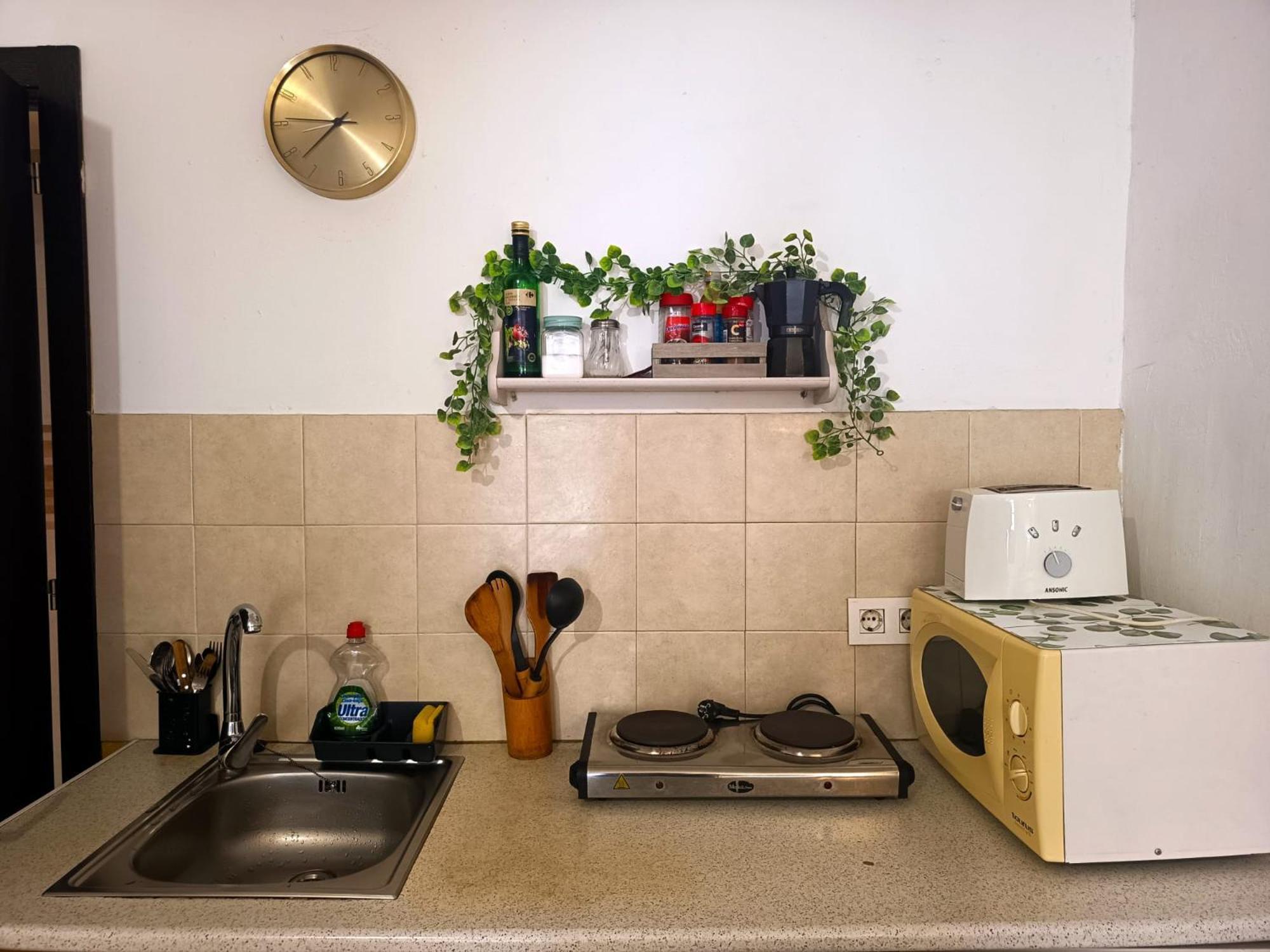 Apartamento Completo Reformado En Arco De Elvira - Centro — Fotos 2